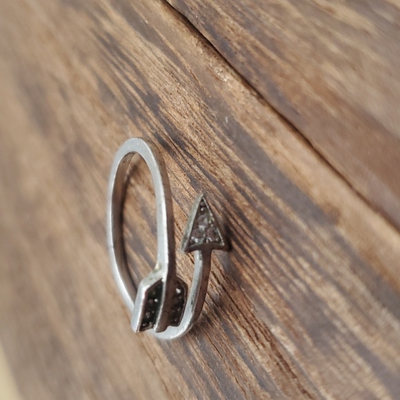 R229 Tiny diamonds S925 sterling arrow wrap ring adjustable band silver - Picture 3 of 3